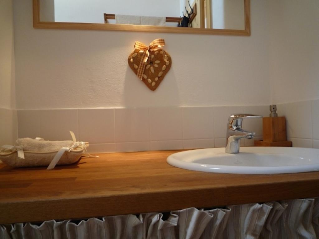 Ferienwohnung Mansarda Dolomiti Oberrasen Zimmer foto