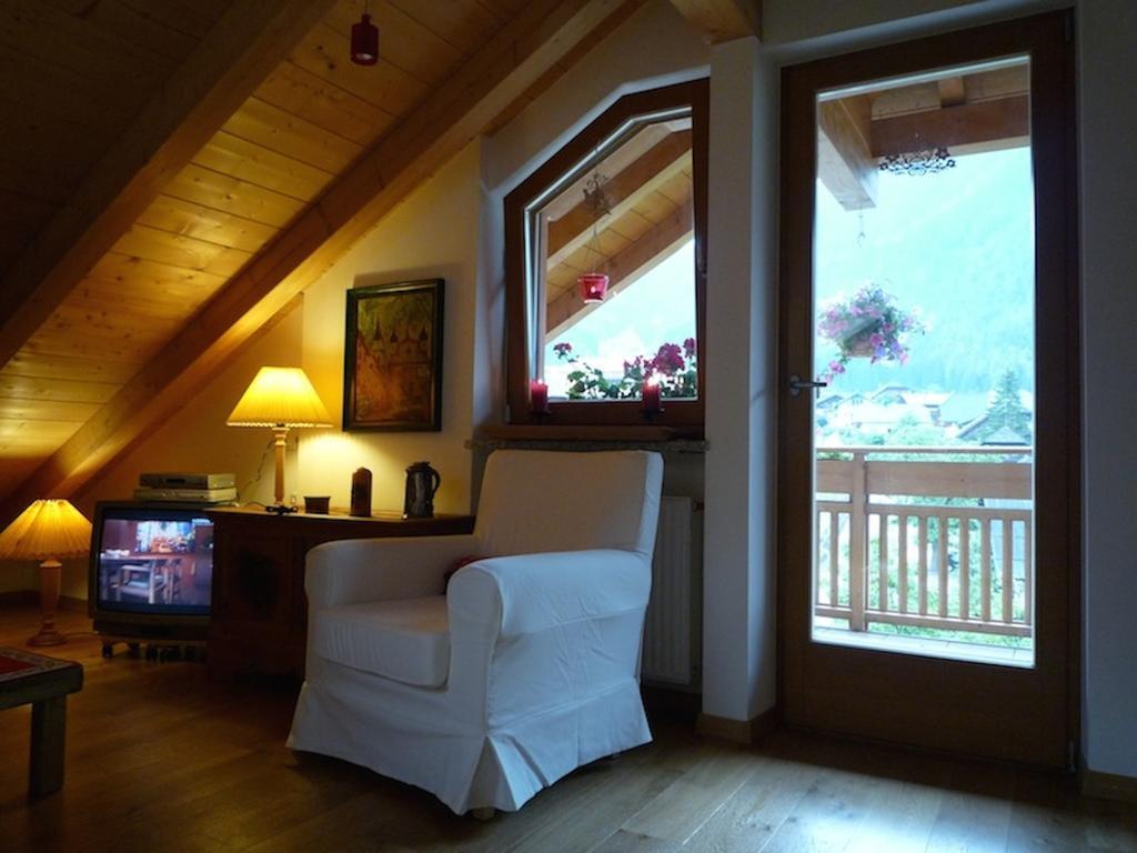 Ferienwohnung Mansarda Dolomiti Oberrasen Zimmer foto